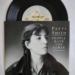 Patti Smith / People Have The Power & / Wild Leaves